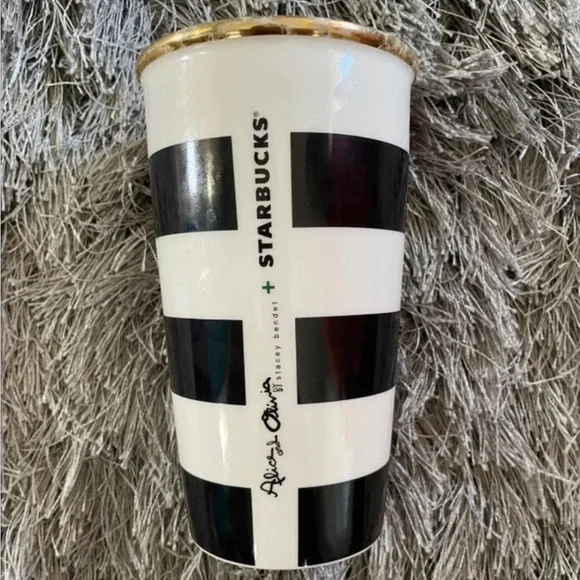 Starbucks 2013 Alice + Olivia - Picture 2 of 6